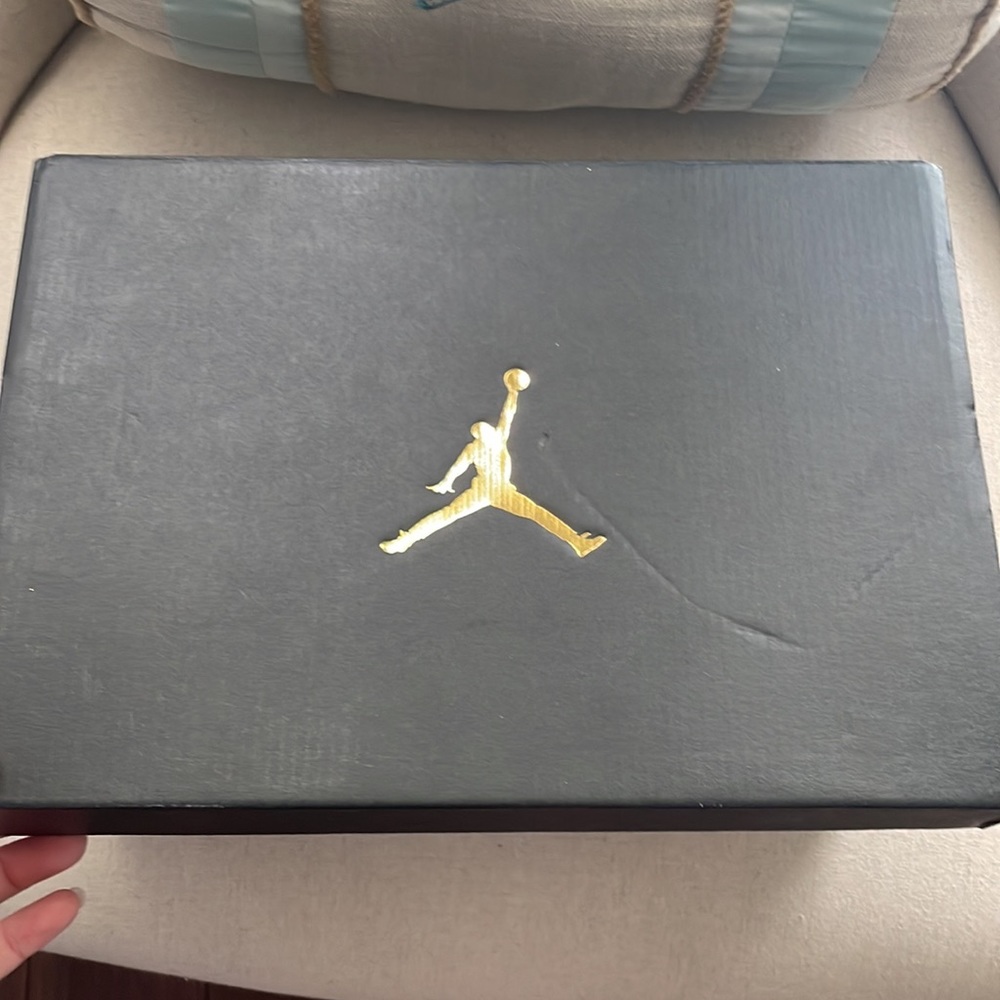 Air Jordan 1 mid (GS) RARE - Picture 2 of 5